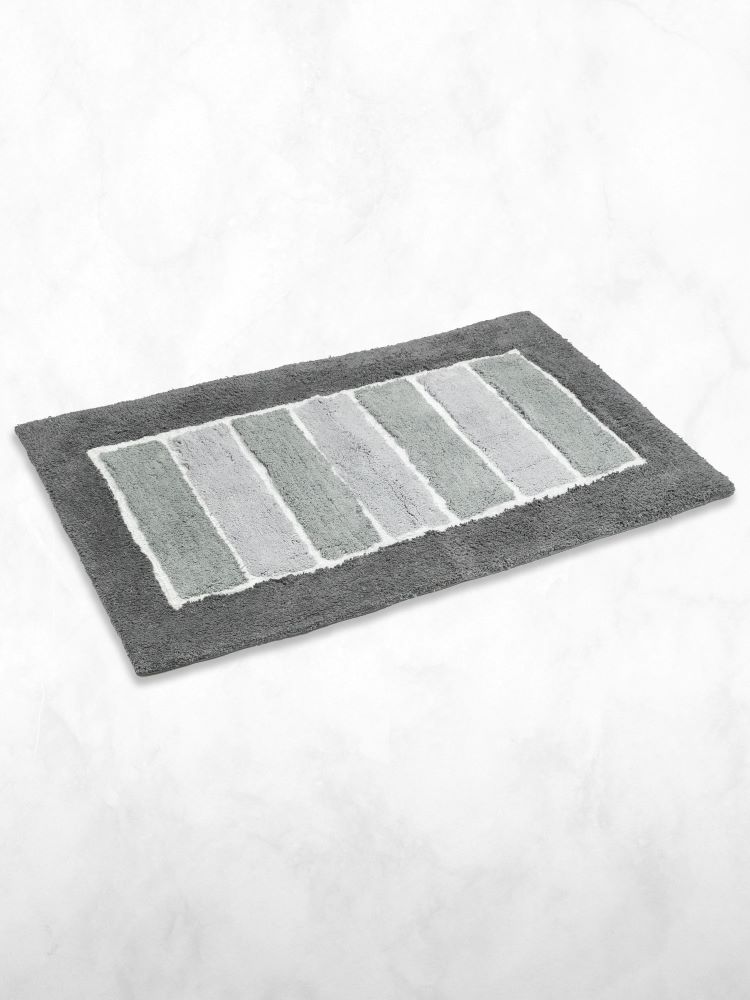 LAIN 3 grigio TG (1) LAIN 3 grigio TG (1)